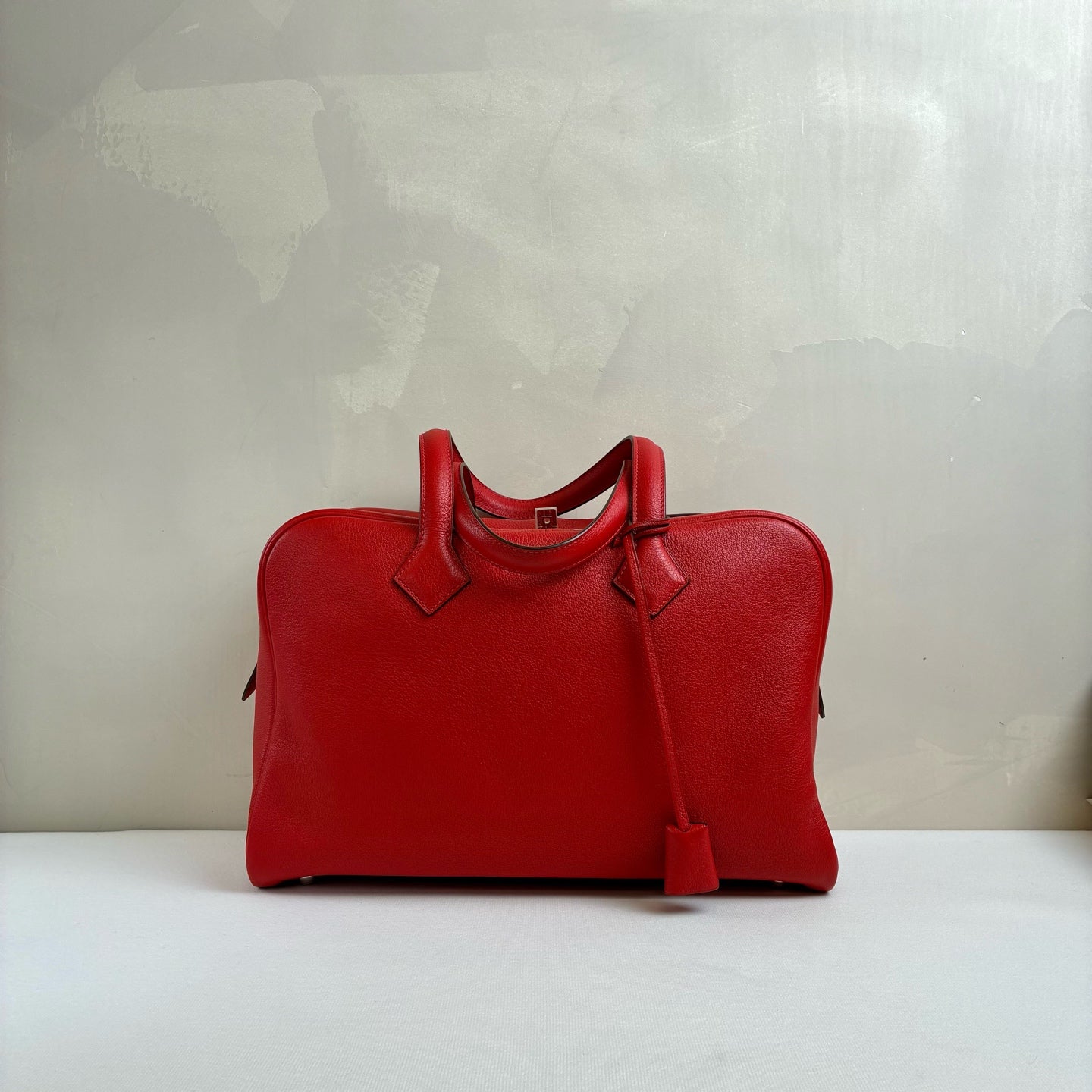 Hermès Red Victoria 35 Tote Bag X Stamp 99% New Size 35*22