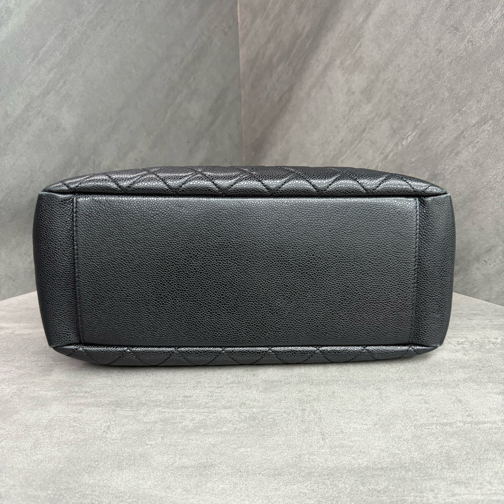 Chanel gst lychee cowhide black gold 16k card with strap
