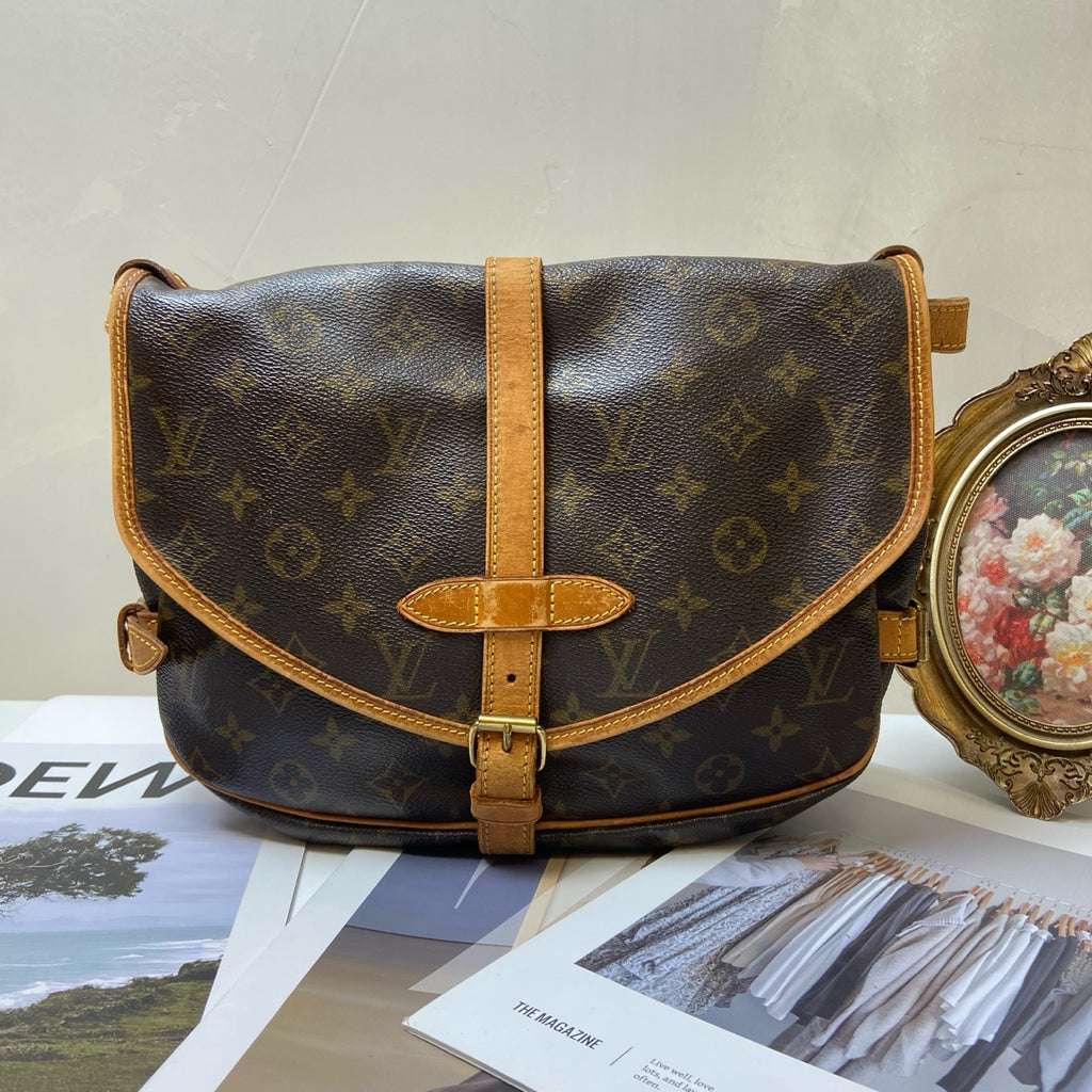LV/Louis Vuitton Classic Monogram Vintage Small Gemini Shoulder Bag 98% New Size: 28*18*12 Monogram Coated Canvas