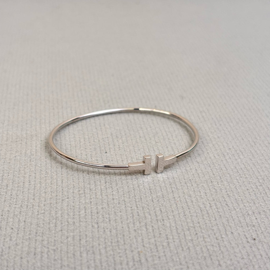 Tiffany Au750 Platinum Double T Bracelet No Diamonds Condition 99% New with Box