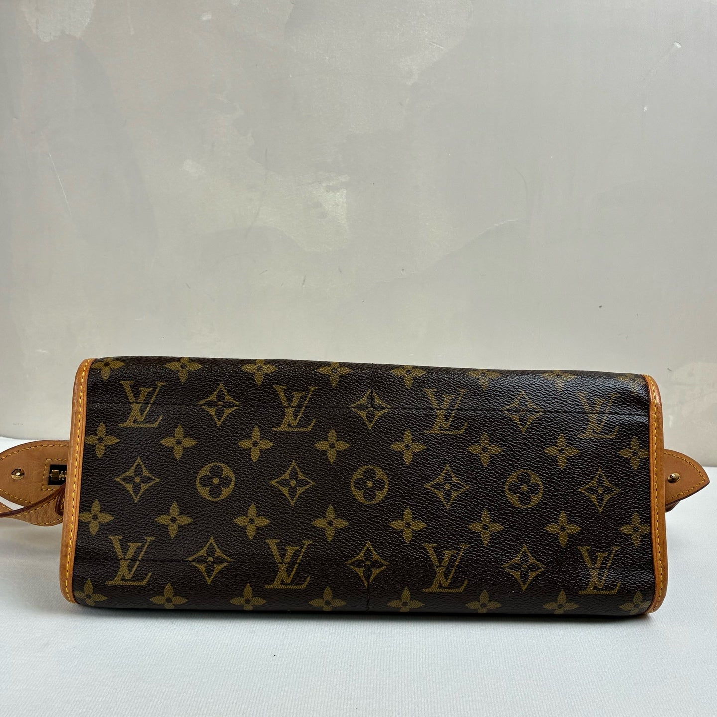 LV/Louis Vuitton Monogram Triangular Gold Ball Bag, Classic Popincourt Series Vegetable-Tanned Leather Shoulder Strap Crossbody Bag 2005, 98% new.