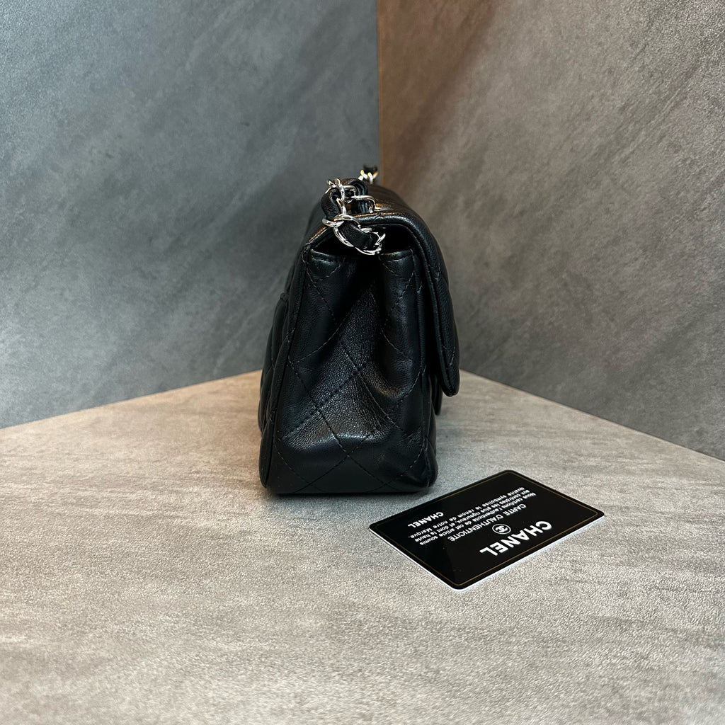 Chanel cf Square Fat Man Black silver sheepskin chain bag, 29K size, card bag type, three-dimensional, clean inside