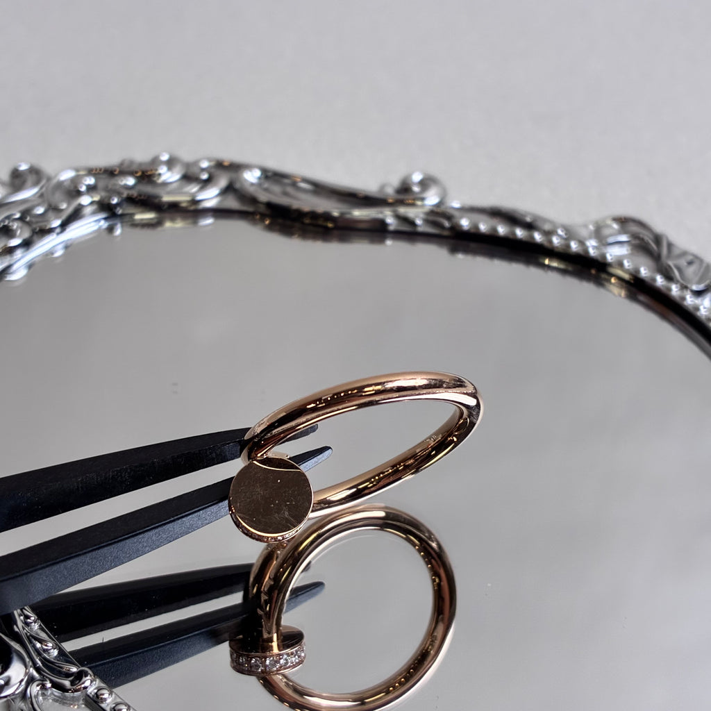 Cartier 99% new size 54 single ring with diamonds at the beginning and end, diamond nails, rose gold ring, code check until 2024.