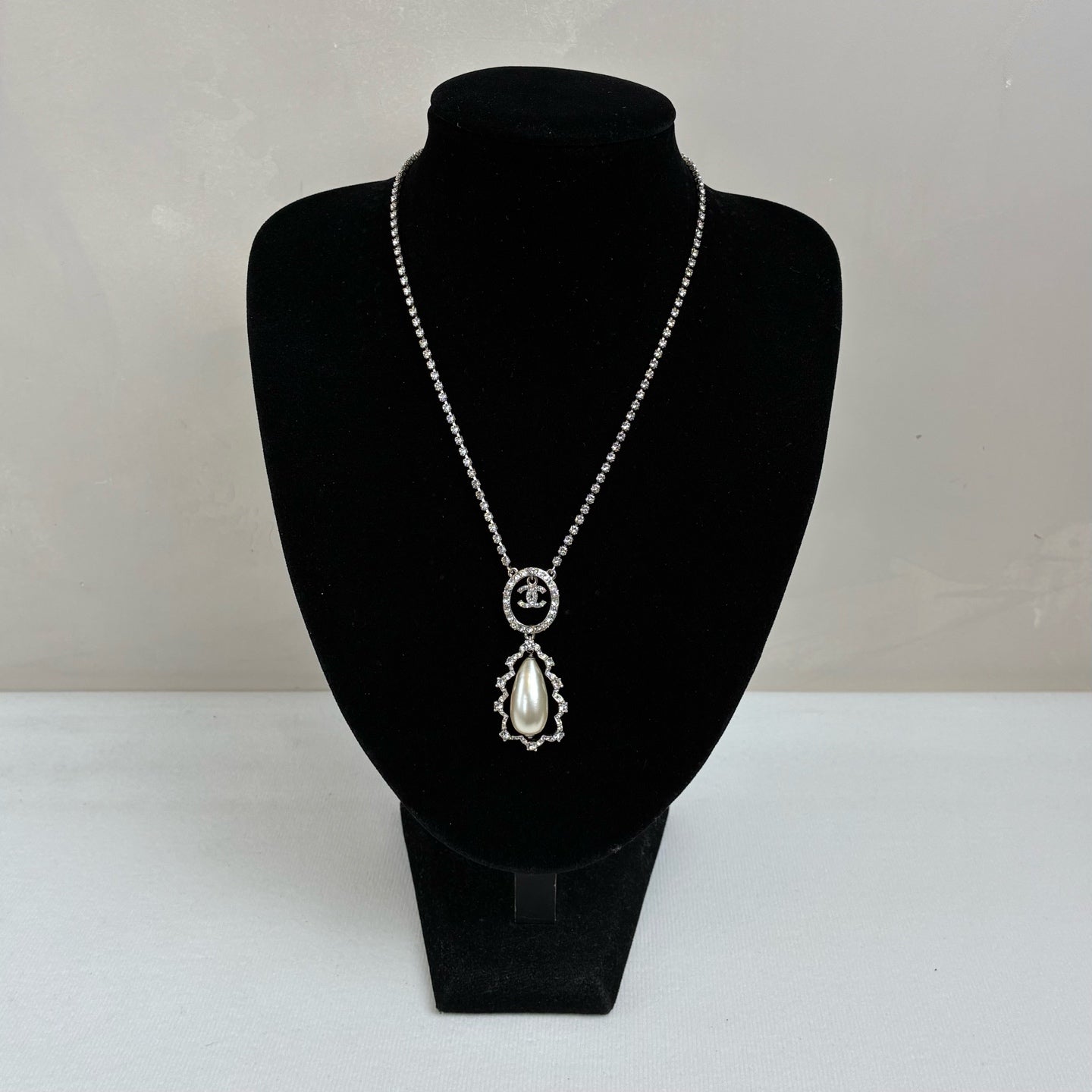 Chanel Crystal Pearl Double C Necklace, 99% New