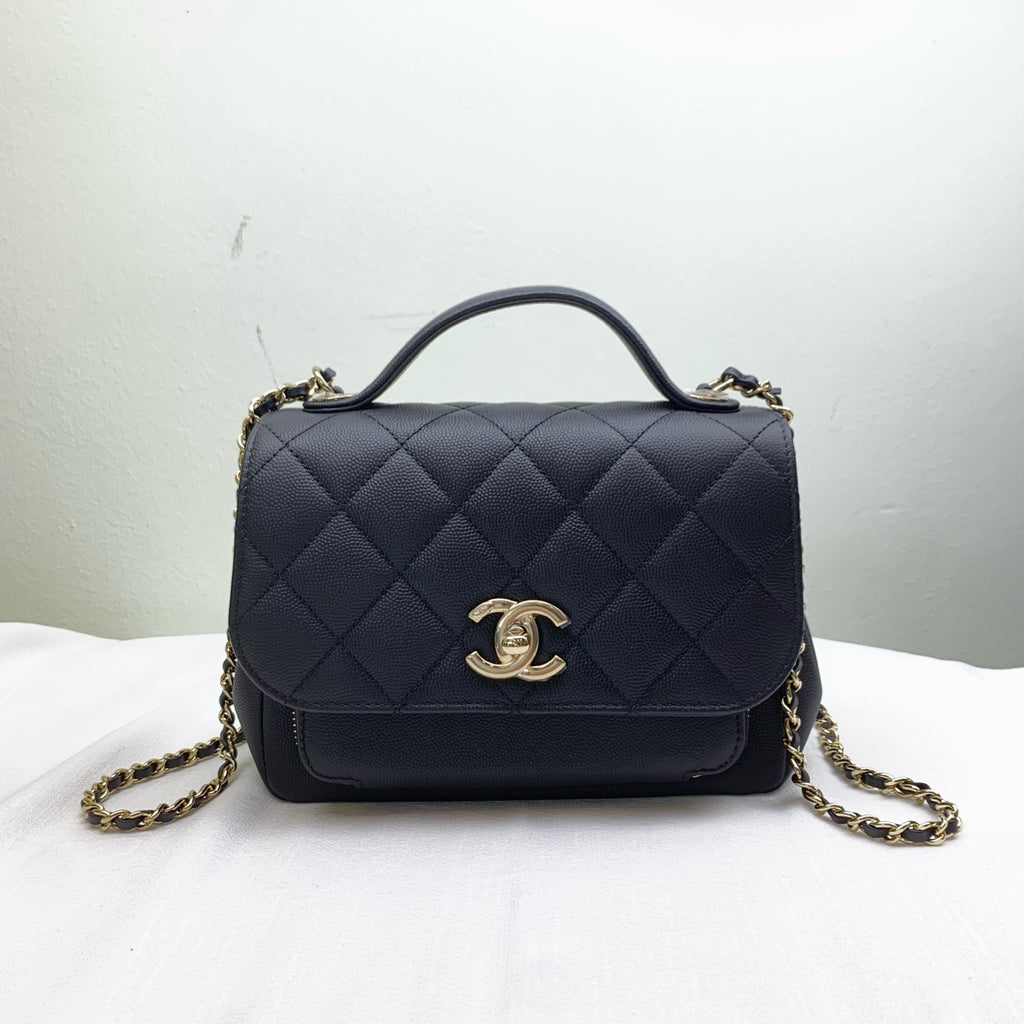 Chanel Litchi Calfskin Black Messenger Bag with Gold Hardware, includes card, approximately 23*17 cm.