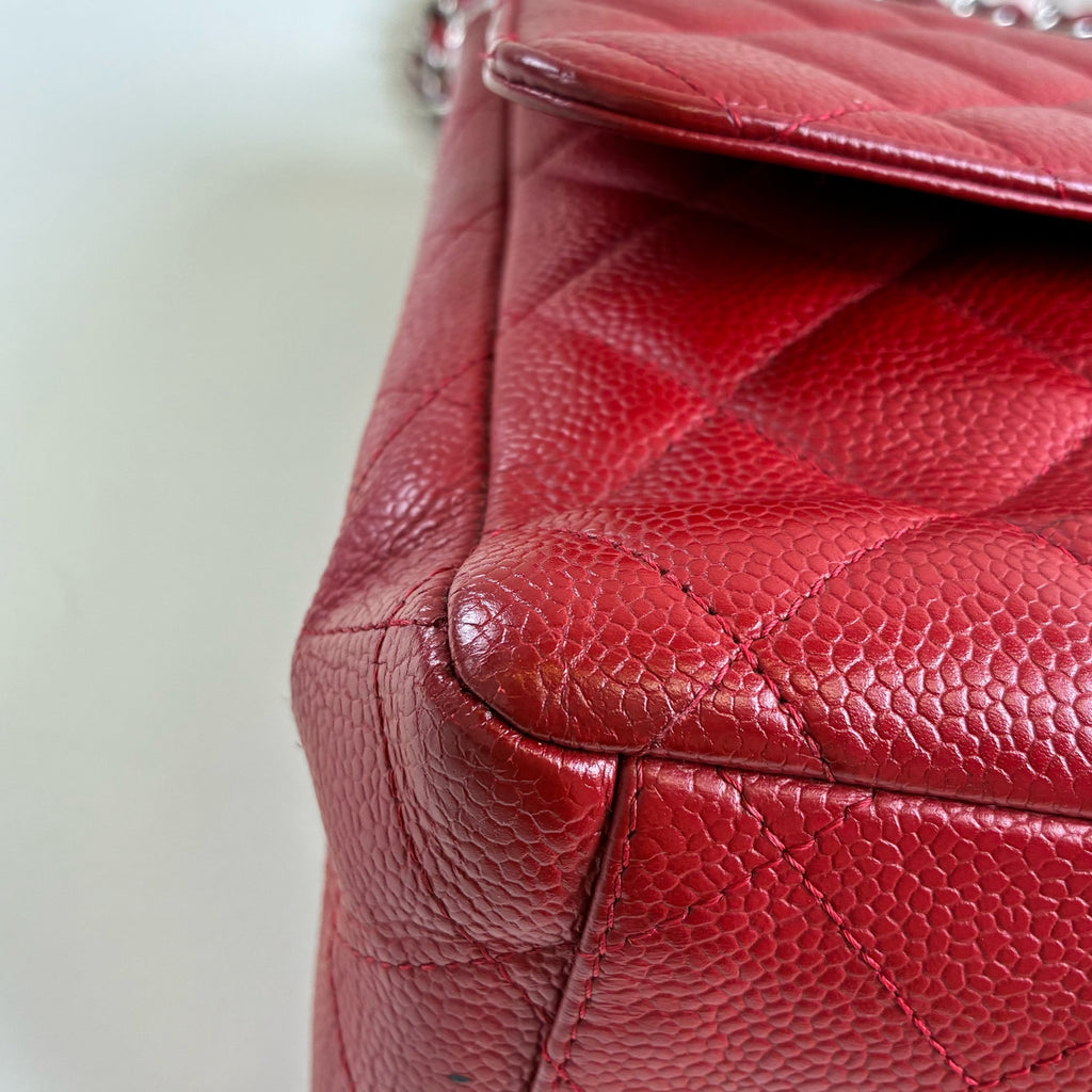 CHANEL cf jumbo max 13-inch red diamond-patterned lychee grain leather shoulder bag with silver chain buckle, bottom length