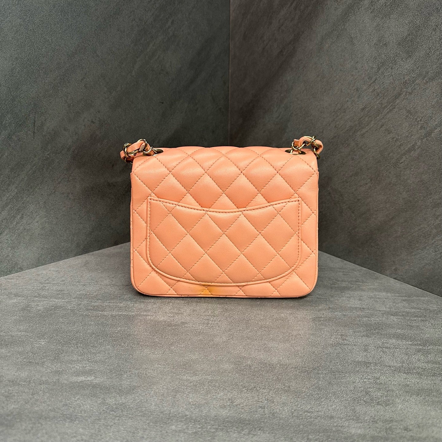 Chanel cf Square Fat Man pink gold sheepskin chain bag Chip style bag shape three-dimensional inside clean