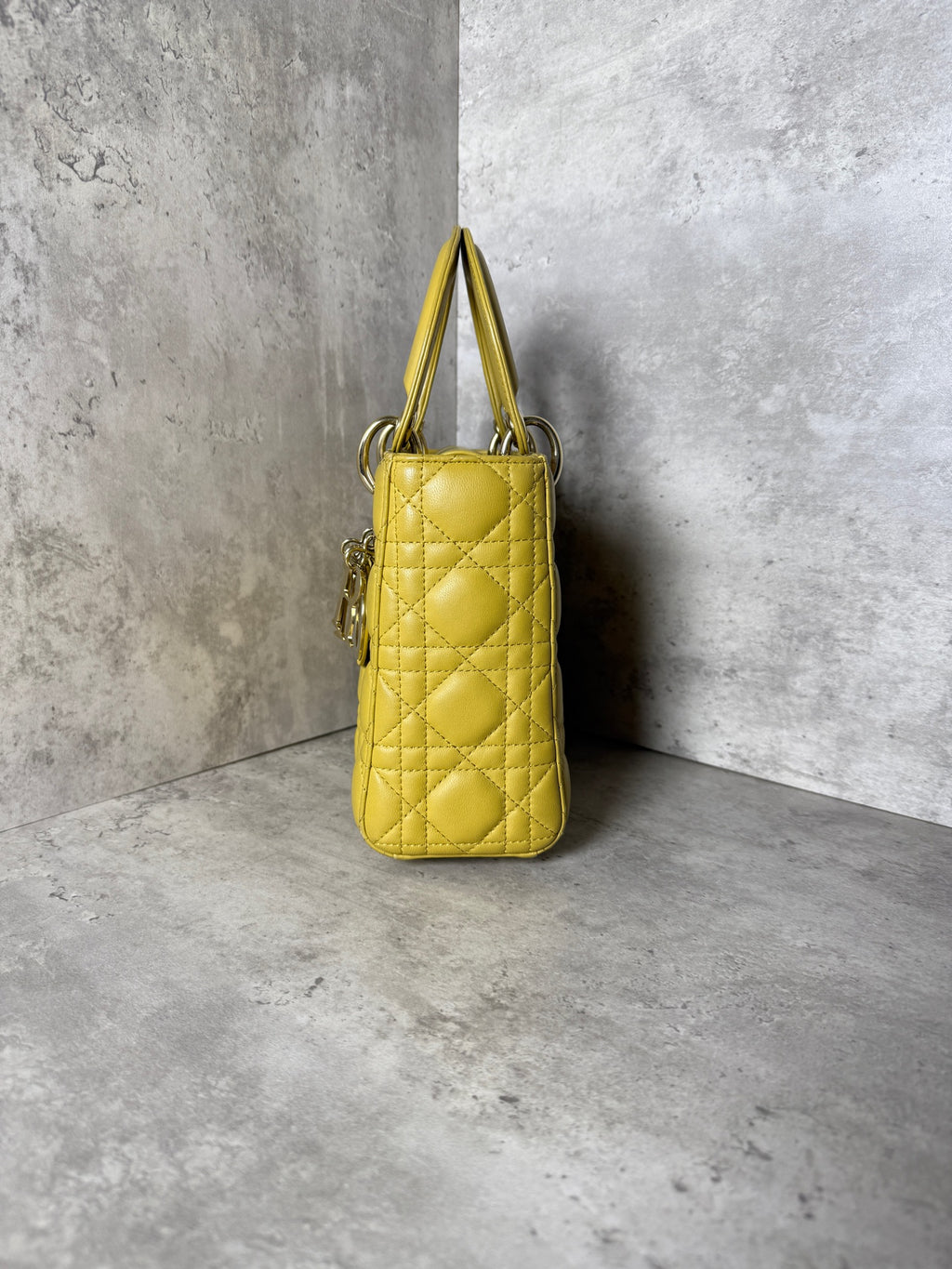 Dior Four-grid Shoulder Bag, yellow with gold-tone hardware, made of lambskin, new style, structured silhouette, clean interior, 2019 serial code, original condition, in stock at a favorable price