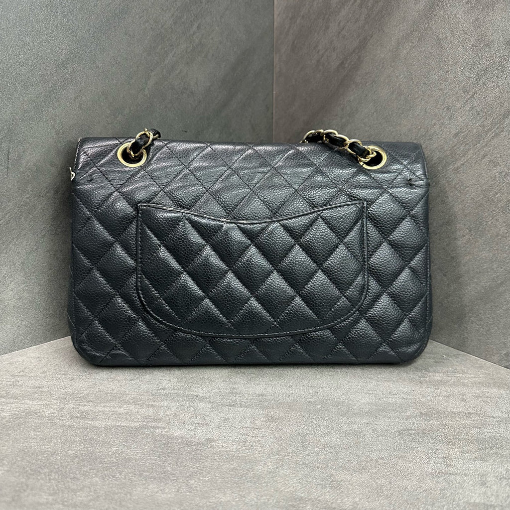Chanel CF Medium Black Gold Lambskin Chain Bag 15 Opening