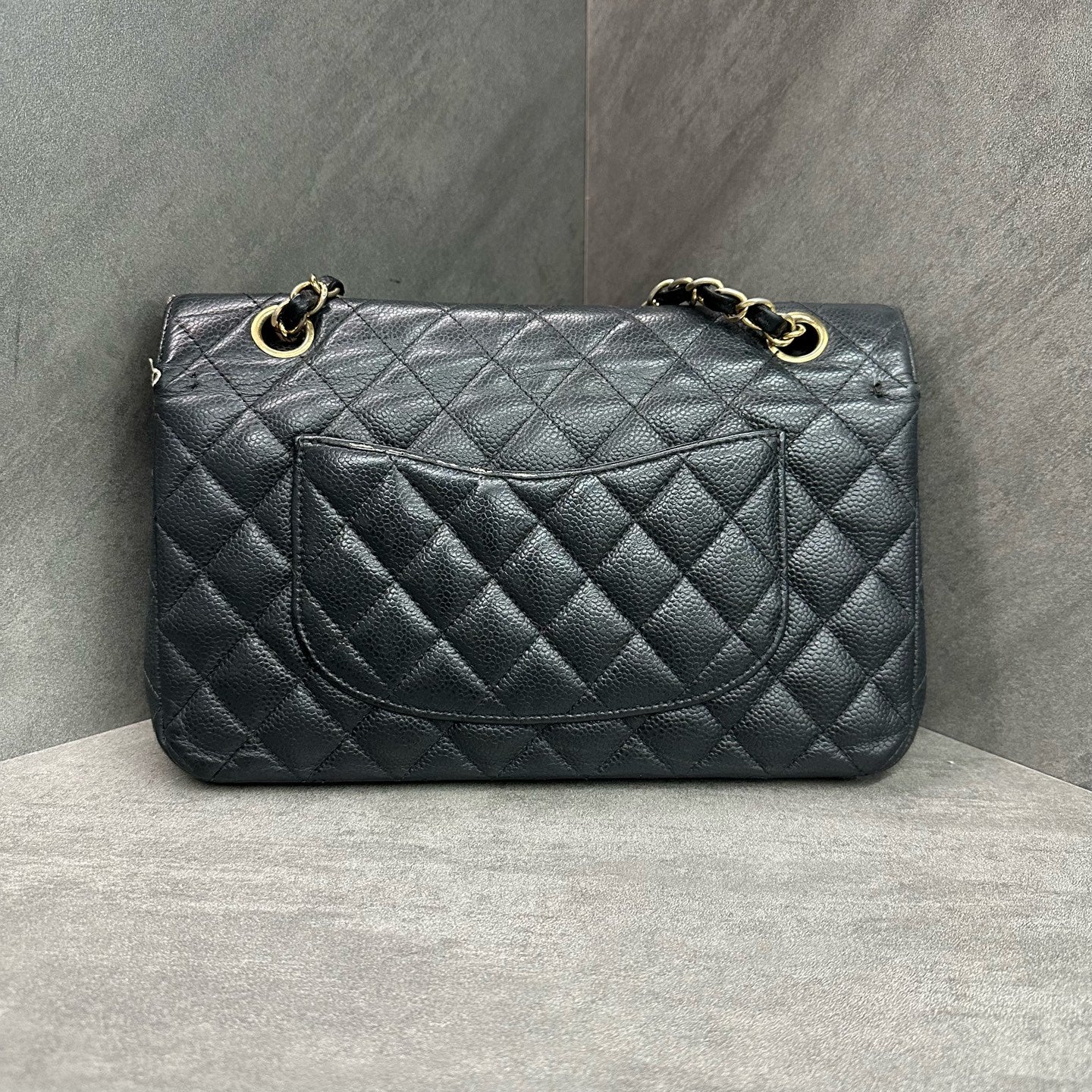 Chanel CF Medium Black Gold Lambskin Chain Bag 15 Opening