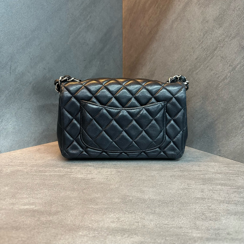 Chanel cf Large mini black silver sheepskin chain bag, 29 opening type, three-dimensional inside clean