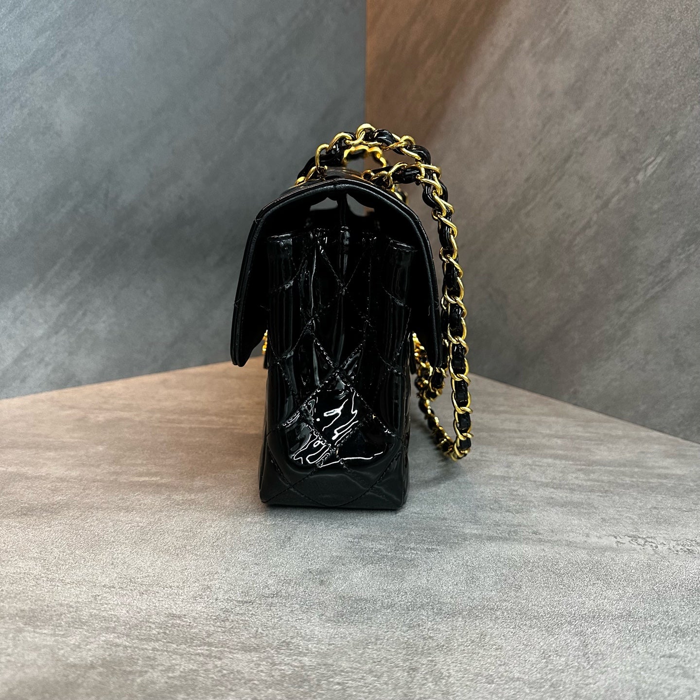 Chanel/ Chanel black gold patent leather twin Stars double-sided large laser 4K