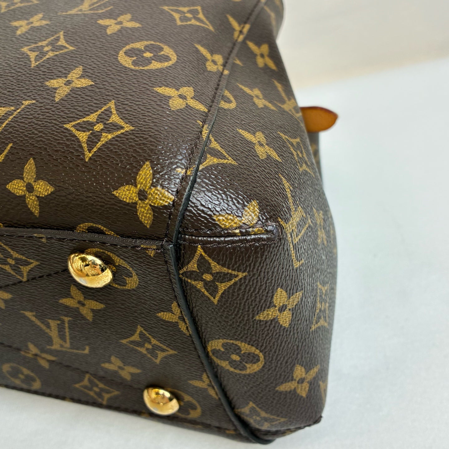 LV/Louis Vuitton Montaigne Bag Coated Canvas with Leather Size 30*18*12
