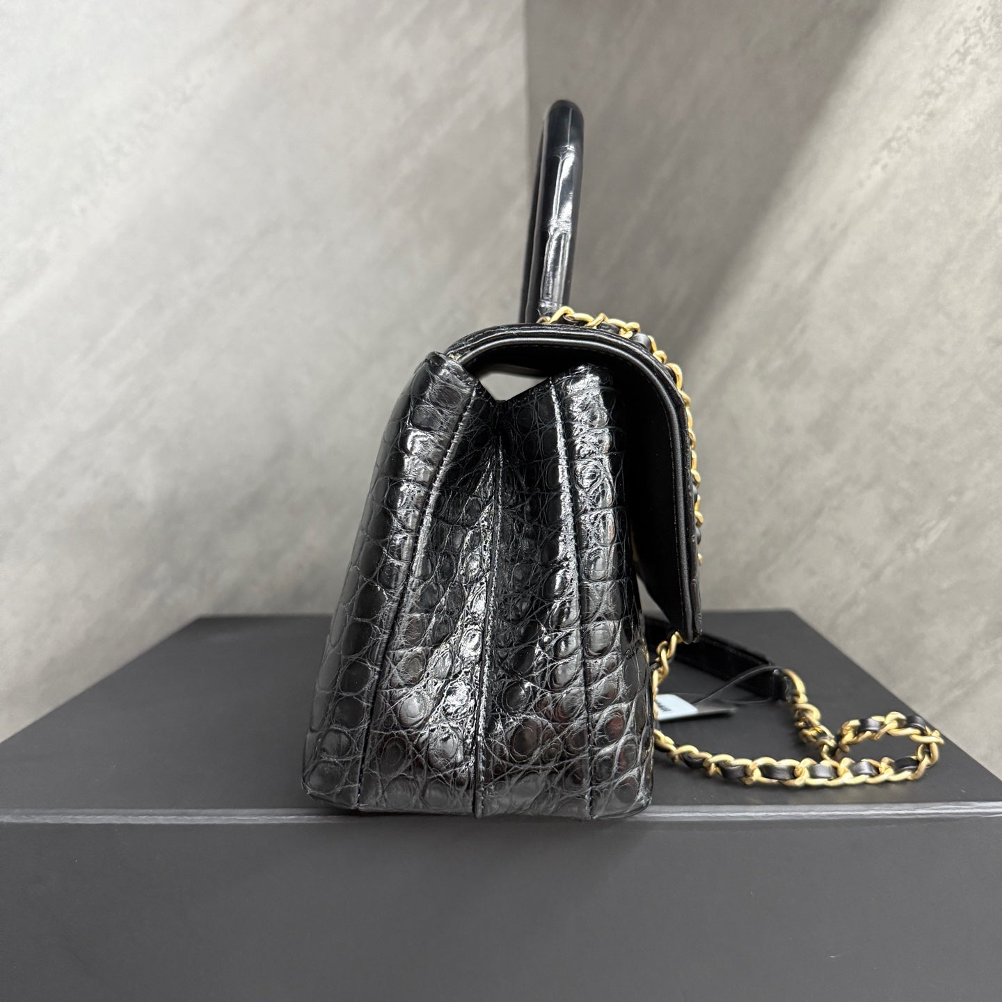Chanel Black Crocodile Leather Gold-tone Button Coco Handle Small Size, Handle Flip Style, counter price is nearly 400,000, unused condition