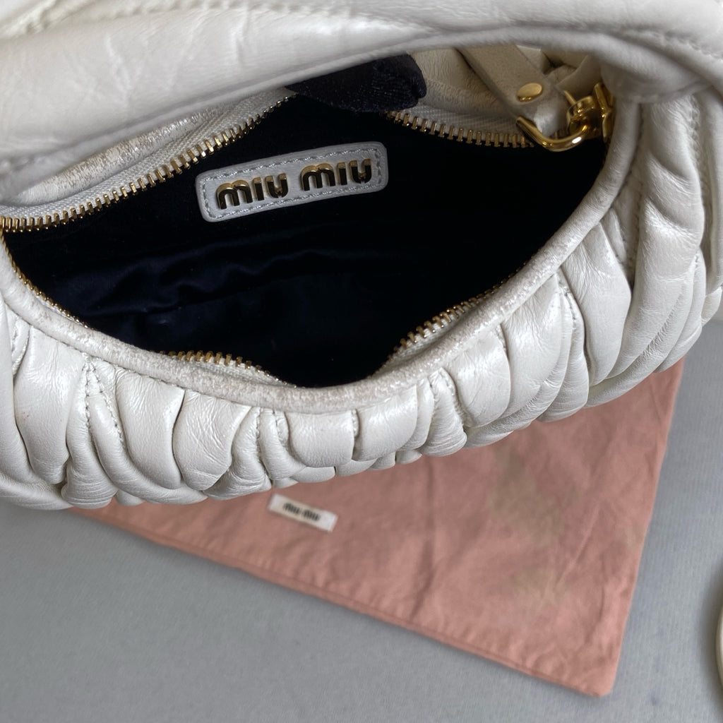 Miu Miu Wonder Bag Mini Crossbody Bag White Size 16*10 Condition 98% New