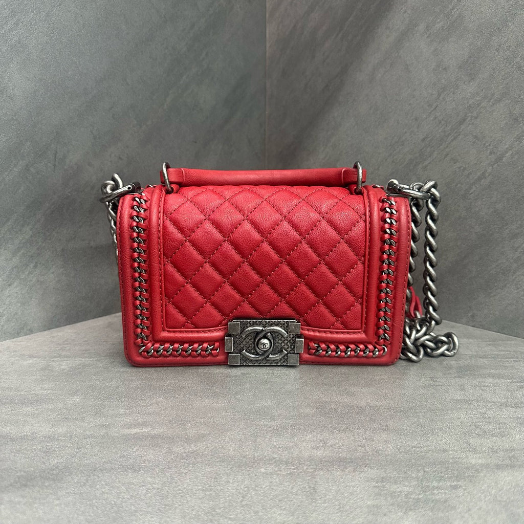 Chanel Red Small leboy Handbag, Court Style, 23rd Series, with Card and Receipt, Structured and Full Shape, No Wear on Corners