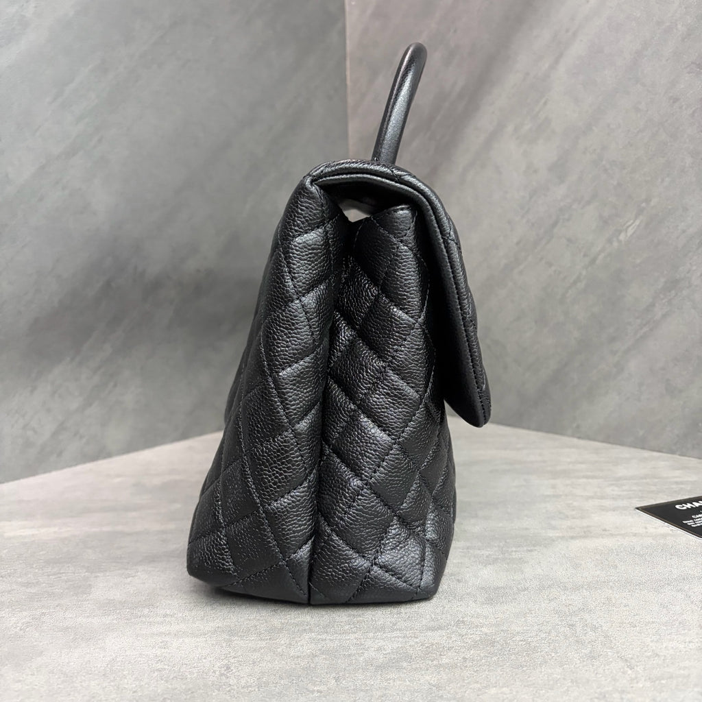Chanel black lychee cowhide black Lizard hand-held coco handle 32 base 30K with card bag, good inner clean, in stock