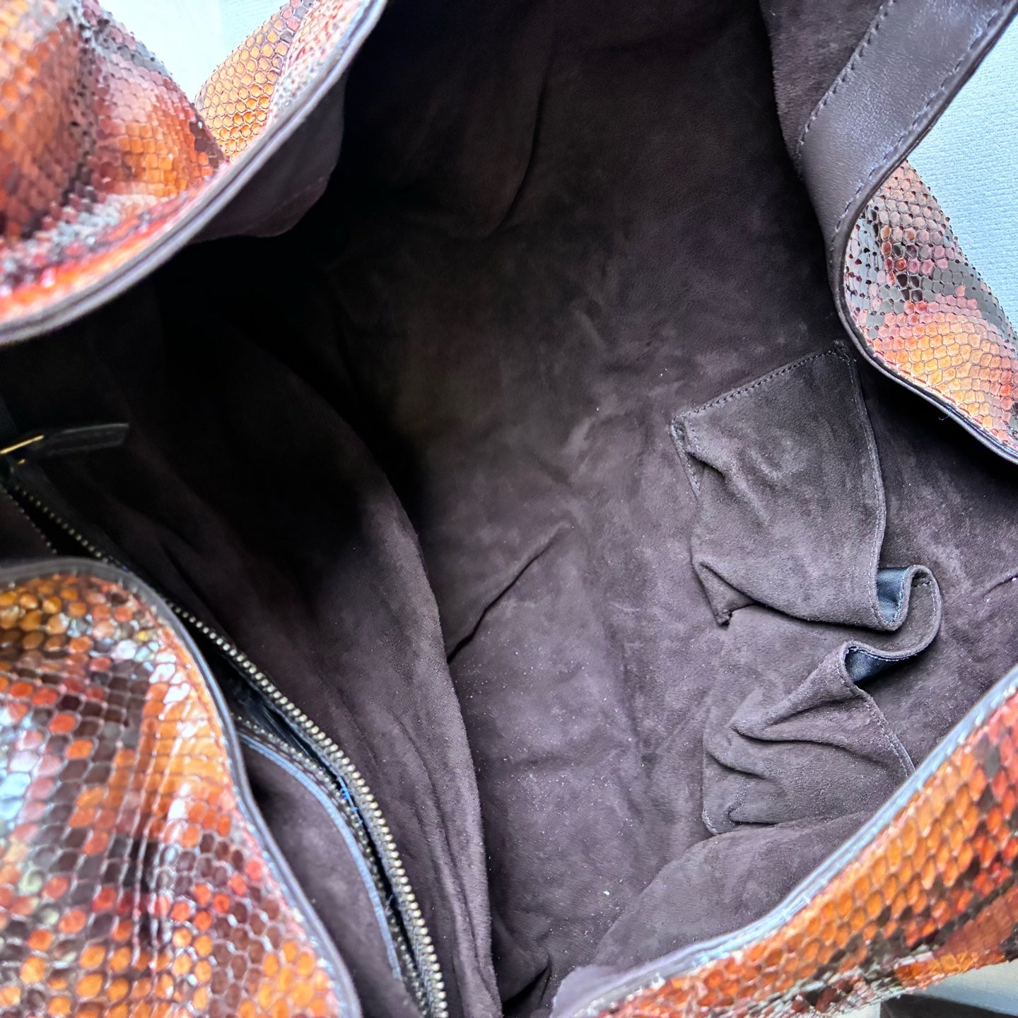 Gucci 99% New Snake Leather Underarm Shoulder Tote Bag Limited Edition Brown Size 42*38
