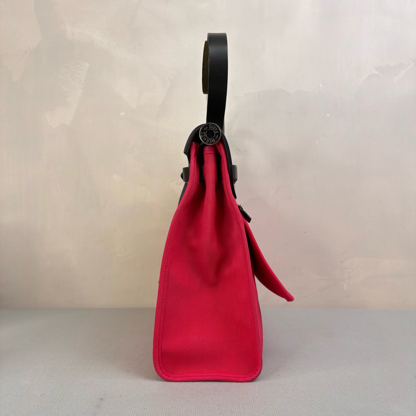 99% new Hermès C-engraved Herbag 31 canvas and leather combination, Azalea Red, crossbody bag 31*25.