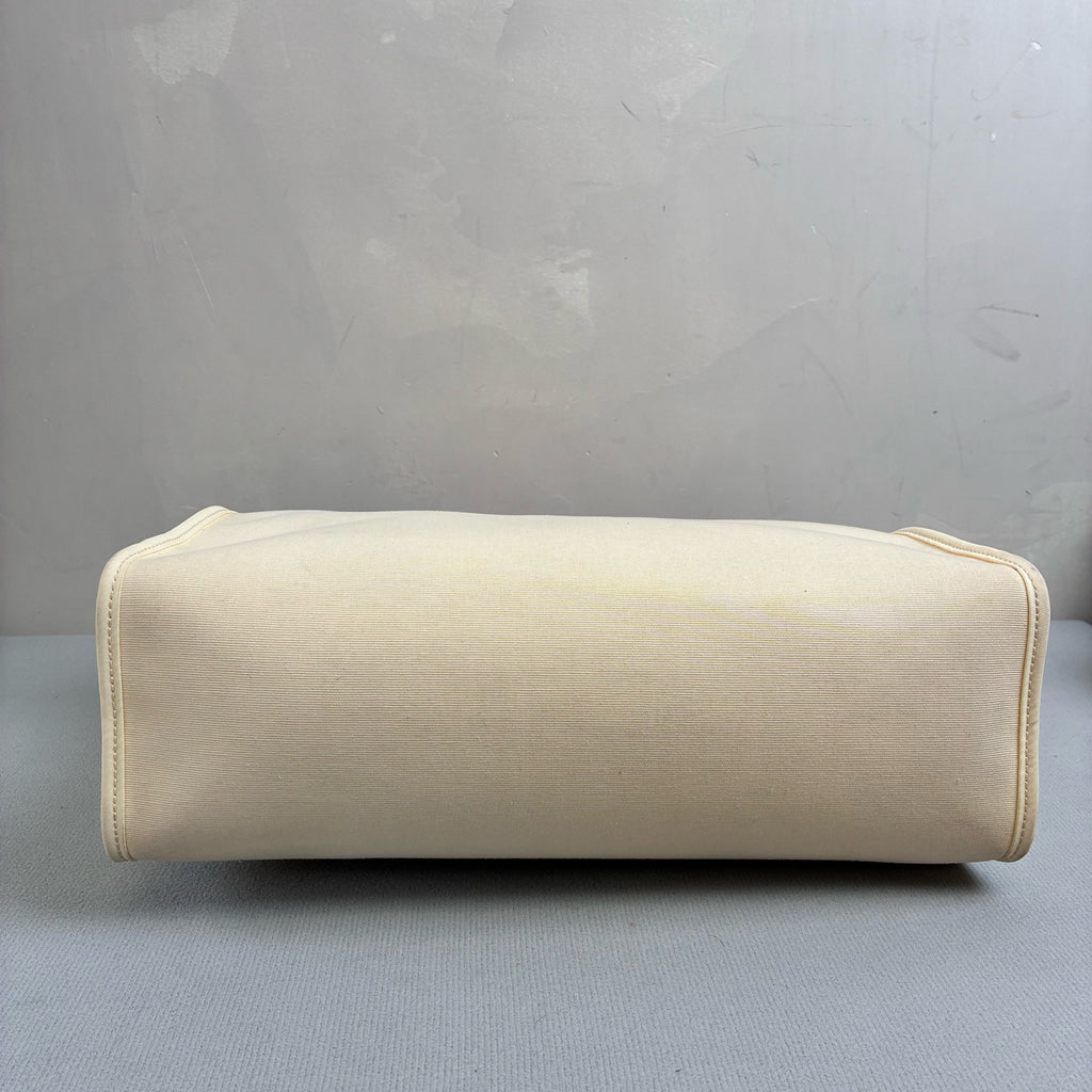 Hermès C刻 herbag31 beige canvas with leather trim, size 31*25.