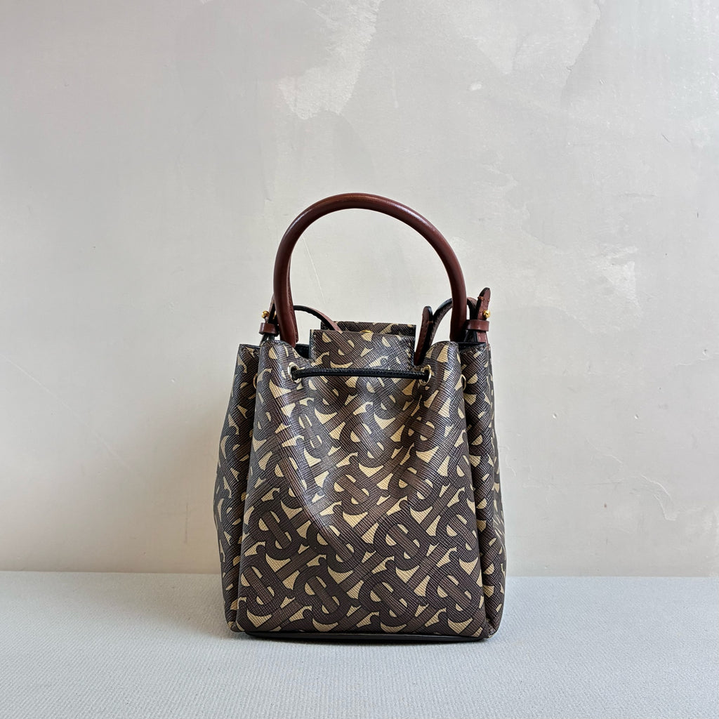 Burberry 99% New Monogram Mini Bucket Bag Retail Price 9200 Size 14*15.5