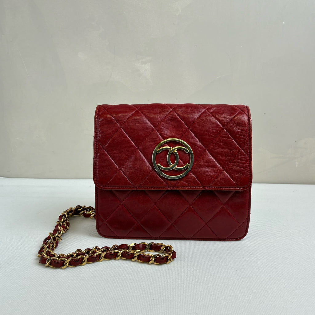 Chanel Vintage Red and Gold Round Double C Square Bag Length 17.5cm Lambskin Material Bright Red 98% New