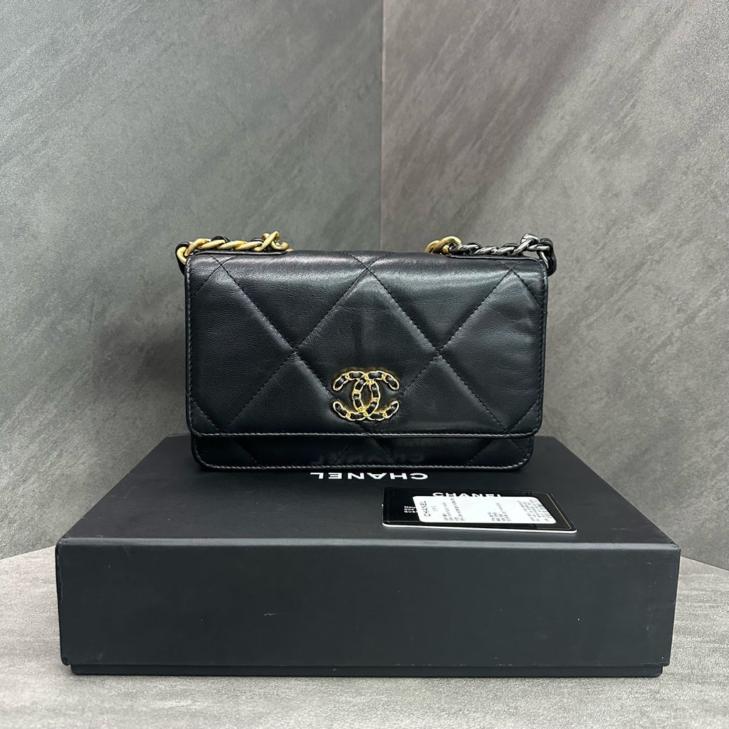 Chanel 19 Bag Woc Black and Gold Lambskin Chain Bag, 30-series with card