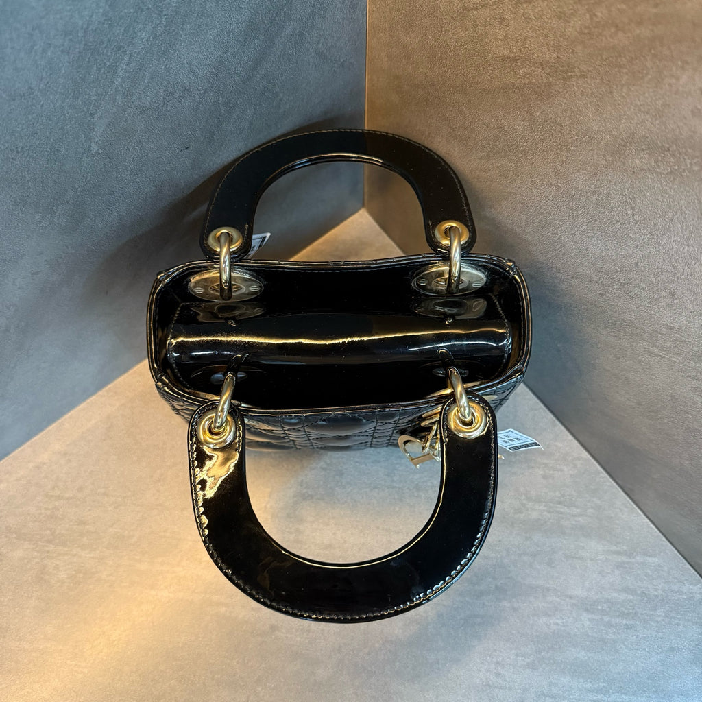 Dior Lady Dior black and gold patent leather three-grid Diana bag, 2017 serial code