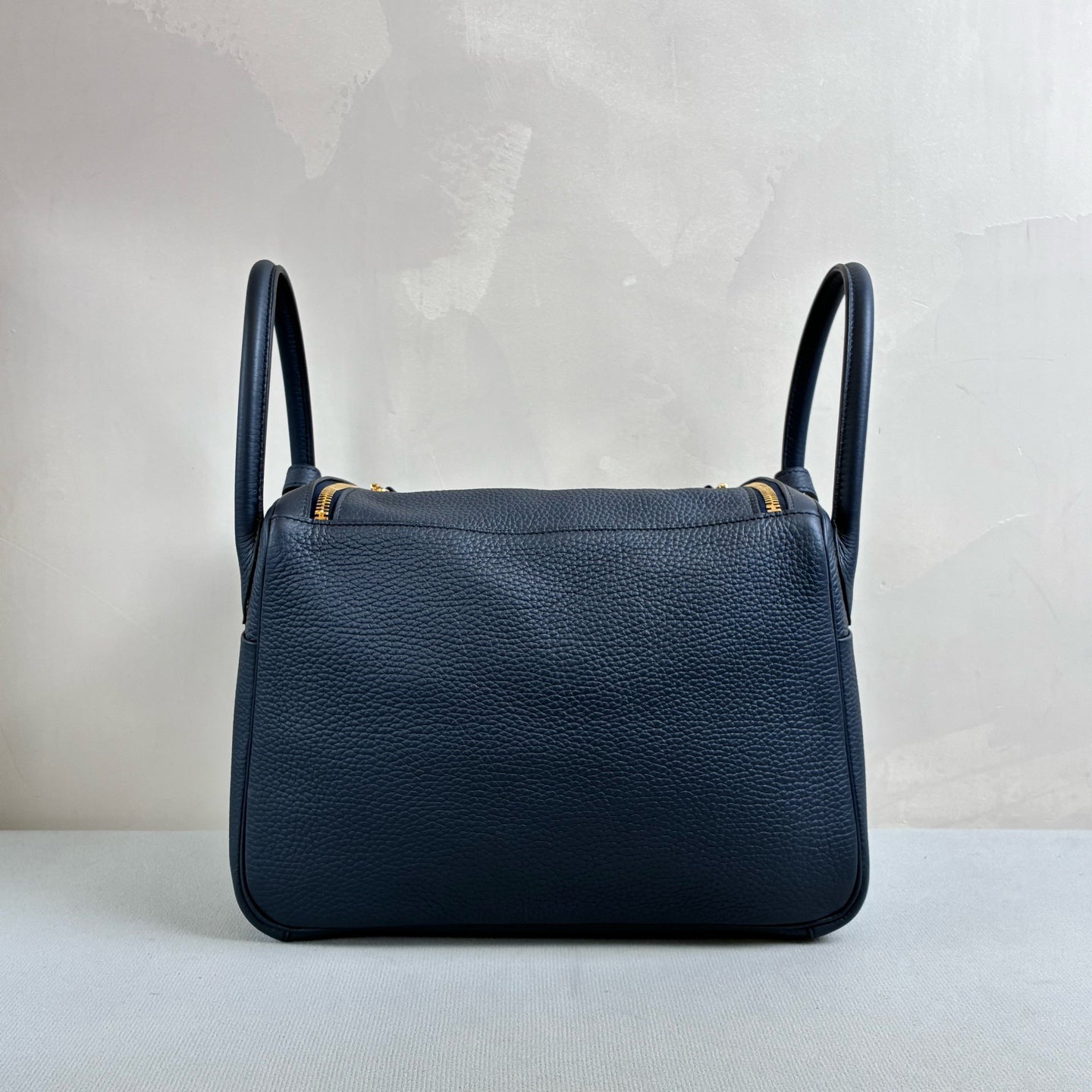 Hermès 99% New Frame P刻 Lindy30 Midnight Blue with Gold Hardware, Accessories, Dust Bag, Original Excellent Condition