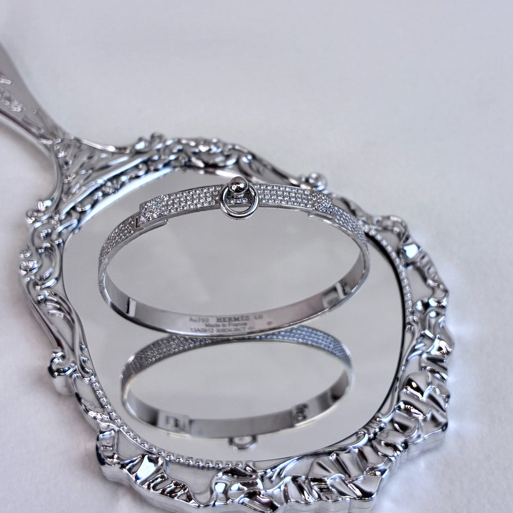 Hermès 13th Year Platinum Pavé Diamond CDC Bracelet Size LG Condition 98% New Perfect Appearance Retail Price 500,000 yuan