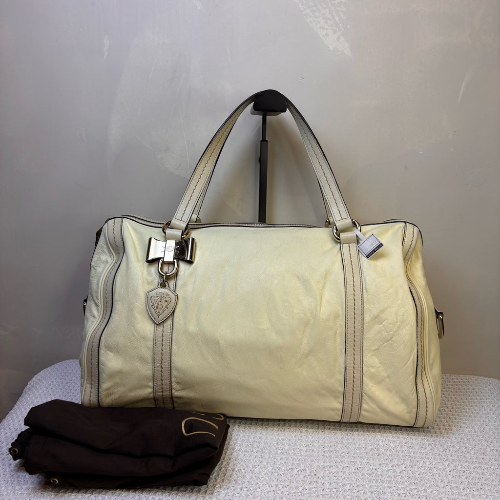 Gucci 98 New Women’s Bow White Boston Handbag Size 42*28