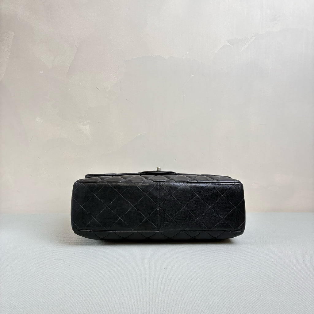 Chanel CF Jumbo Single Flap Lambskin Black & Silver Size 30cm*21cm 13 Open