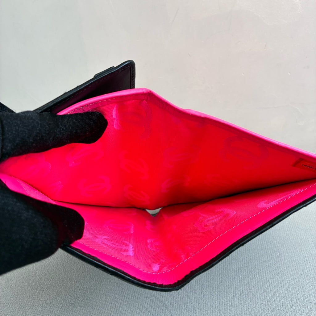 Chanel 16 Open Black Long Wallet Cowhide Material Interior with Multiple Fuchsia Card Slots Size 20*12