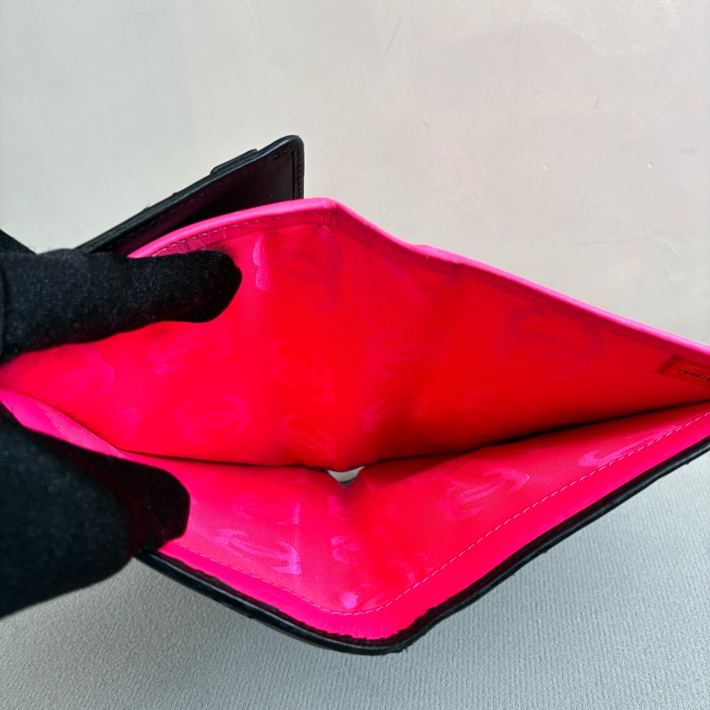 Chanel 16 Open Black Long Wallet Cowhide Material Interior with Multiple Fuchsia Card Slots Size 20*12