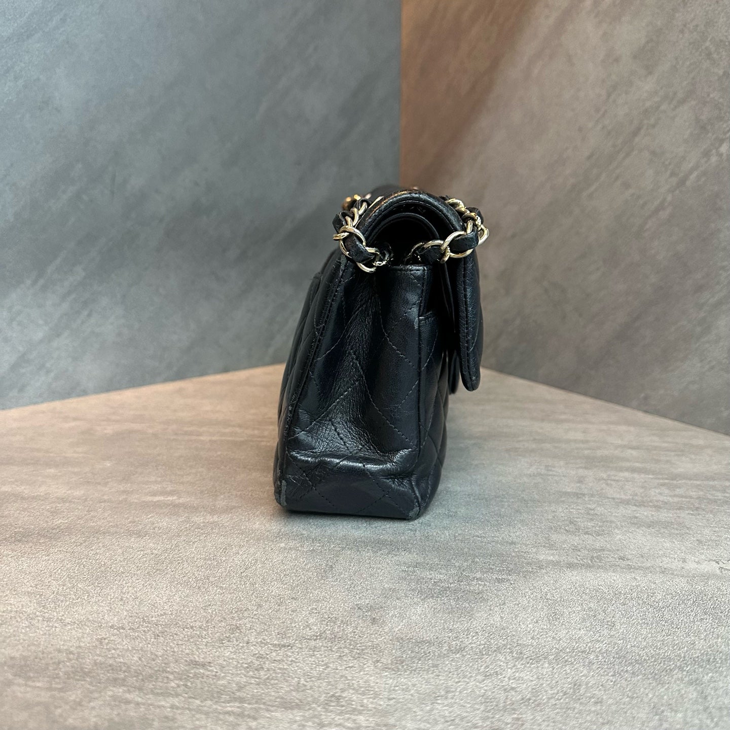 Chanel cf small black gold sheepskin chain bag, 18 kai, no card
