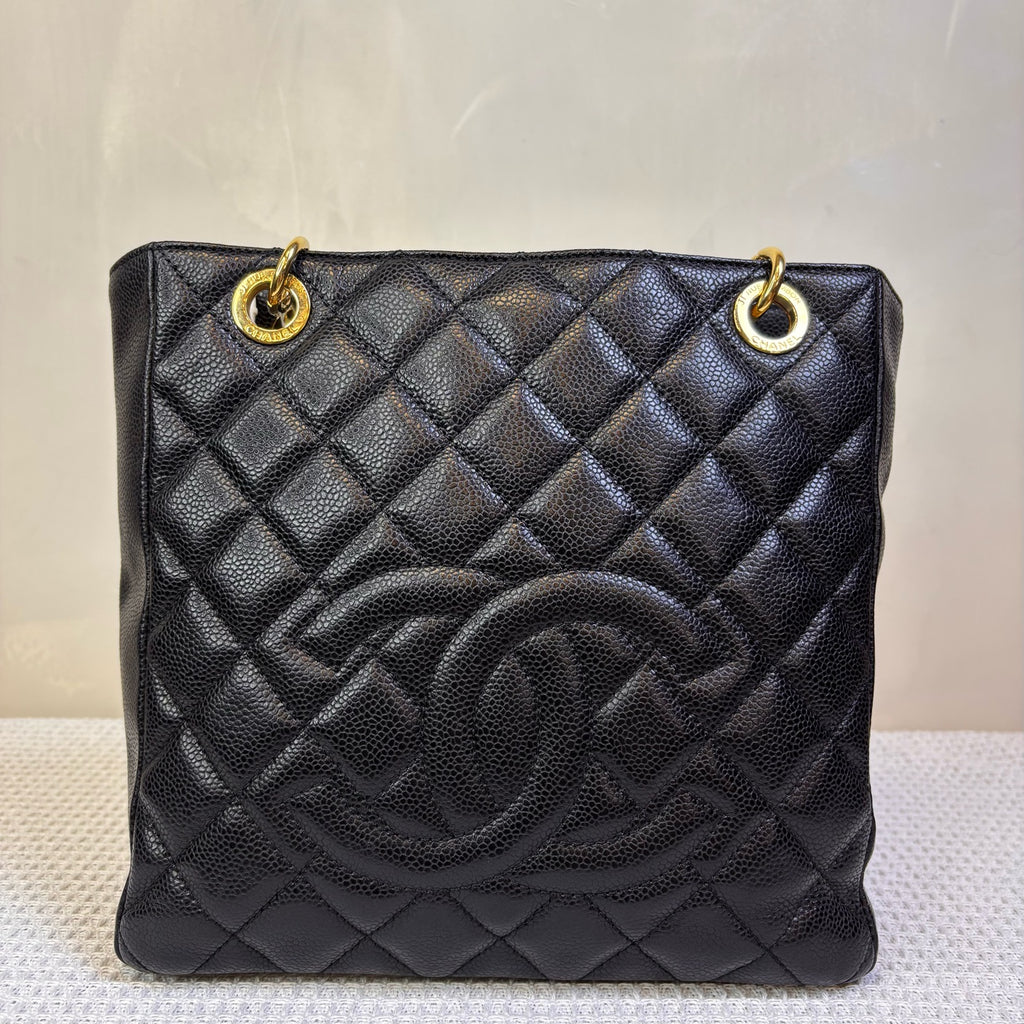 Chanel, 14K, PST black with gold hardware classic quilted textured leather shopping bag, shoulder tote bag dimensions: 25x9x23 cm, compact.