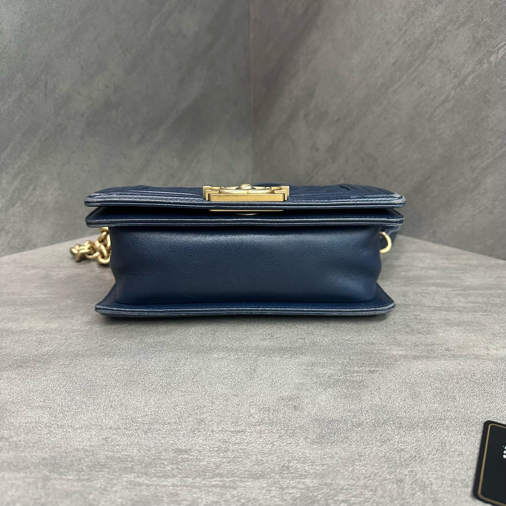 Chanel Le Boy Small Blue Golden Calfskin Chain Bag 24K with Card, Structured Shape, Clean Interior