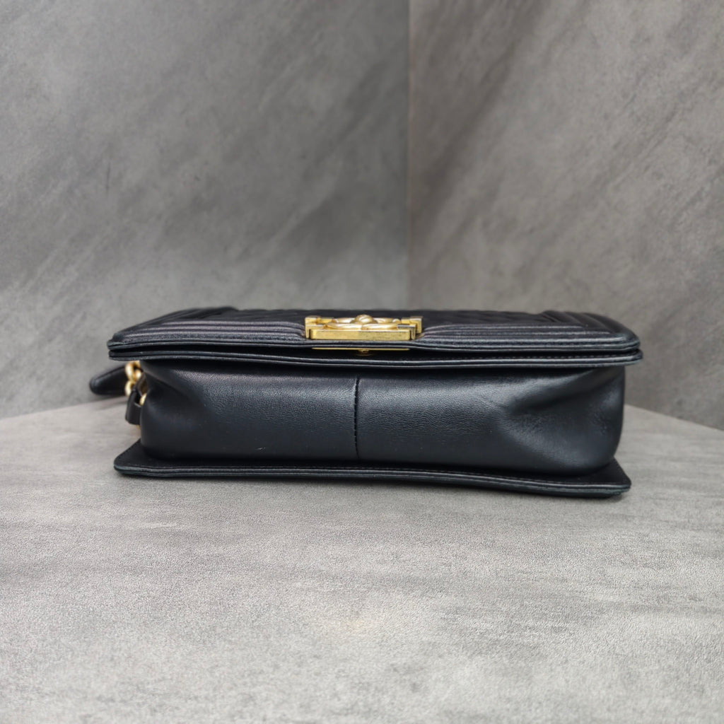 Chanel Le Boy Medium Black and Gold Shoulder Crossbody Bag 22 Opening Without Card
