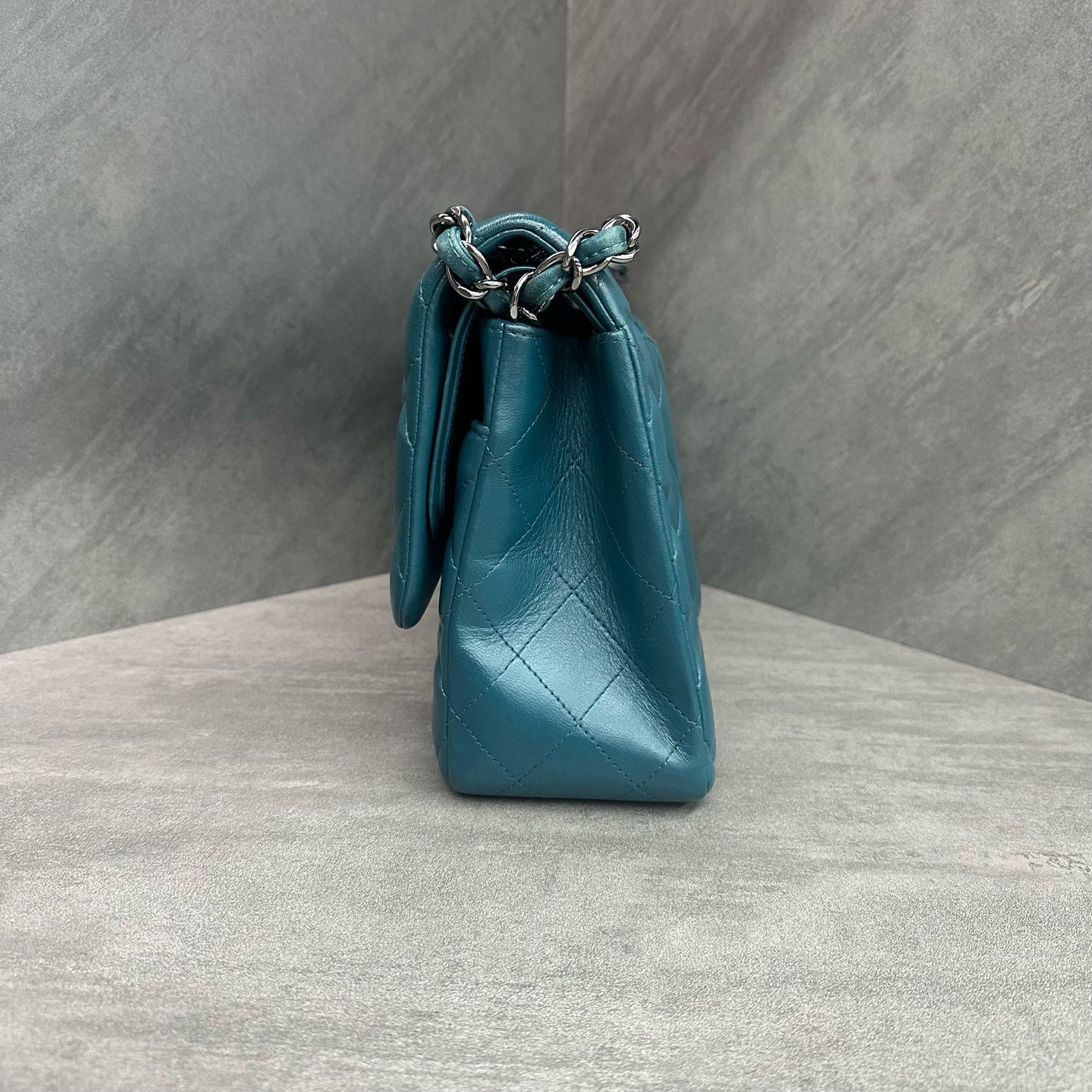 Chanel CF Jumbo Aqua Blue Silver Lambskin Chain Bag 15 Open Structure, Clean Interior.