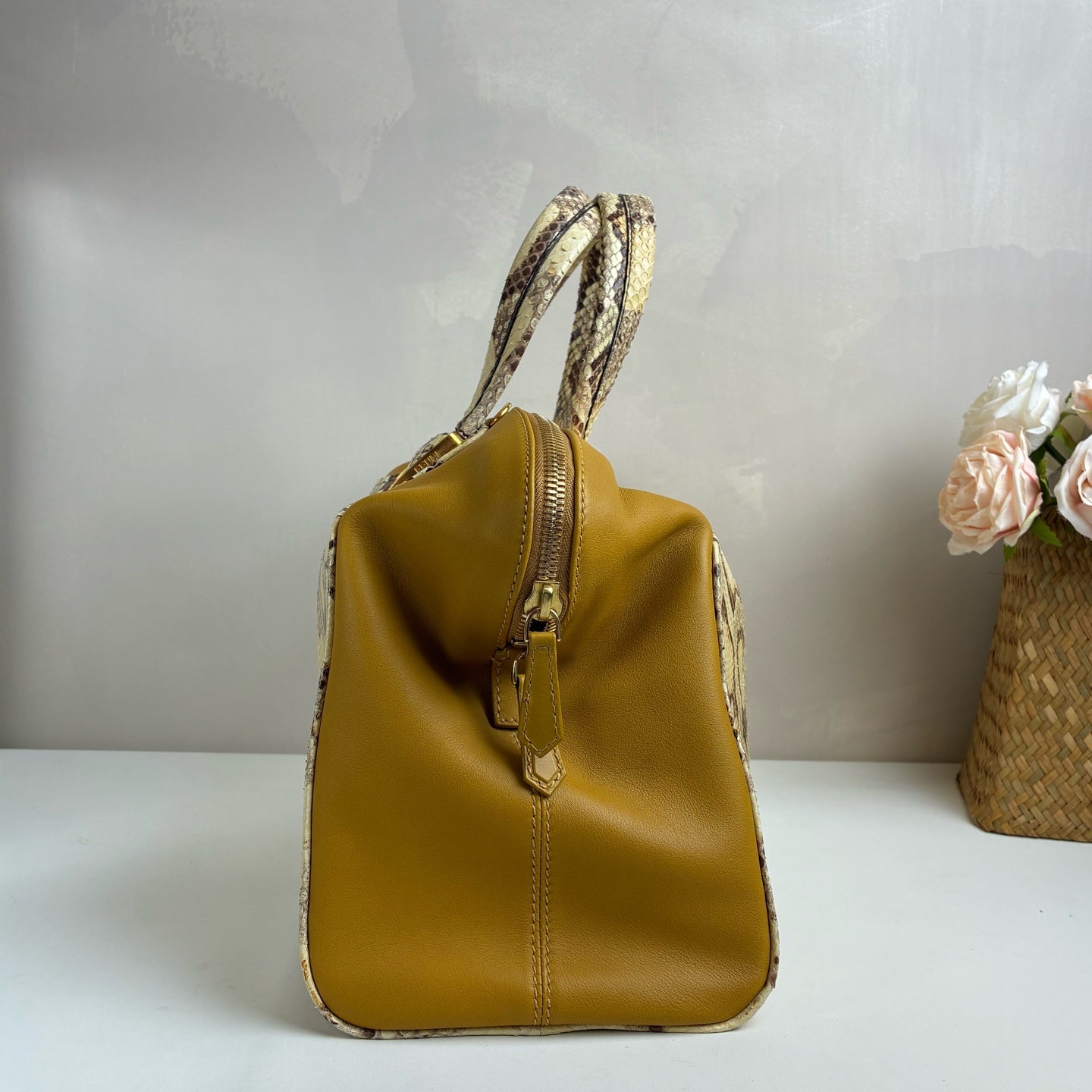 Fendi Python Tote Bag, yellow patchwork, gold hardware, dimensions 38*25, with shoulder strap.