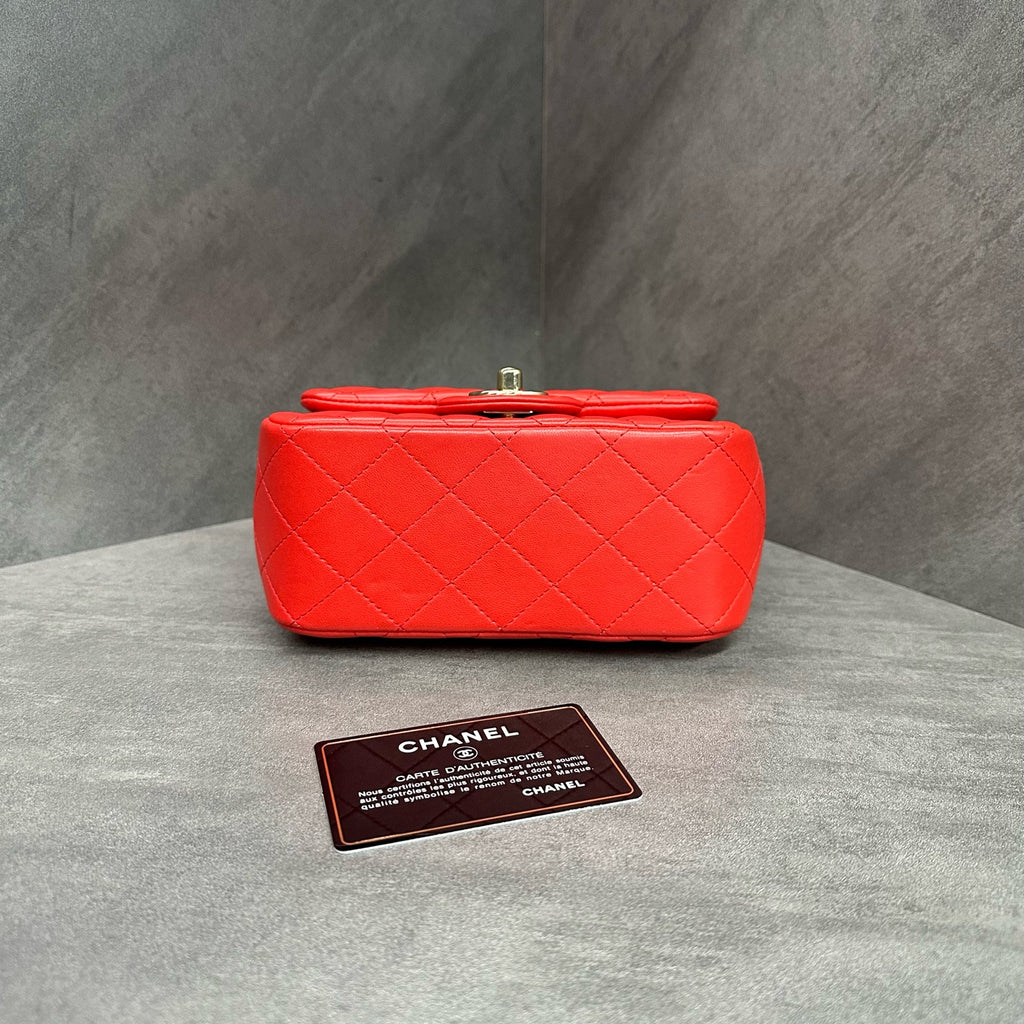 Chanel cf Square Fat Man Red gold sheepskin chain bag, 23K with strap card bag type, three-dimensional inside clean