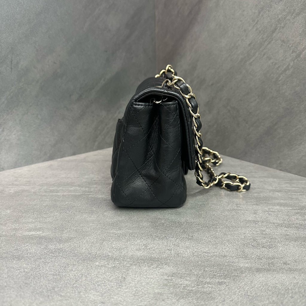 Chanel Fang Fattie Black gold sheepskin chain bag, 23 opening type, three-dimensional and clean inside