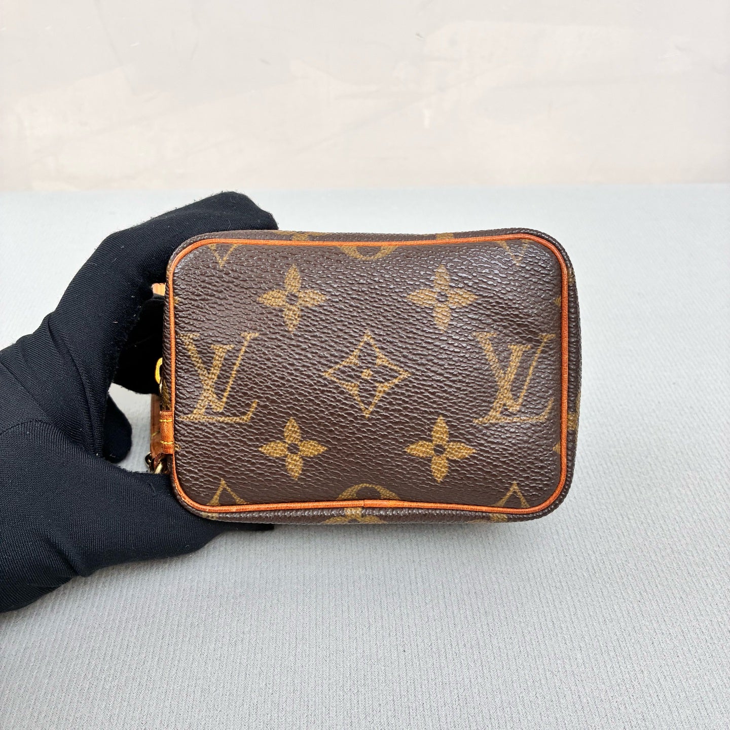 Louis Vuitton/LV Brown Monogram Tofu Block Clutch Bag Coated Canvas 99% New Size 11*8cm
