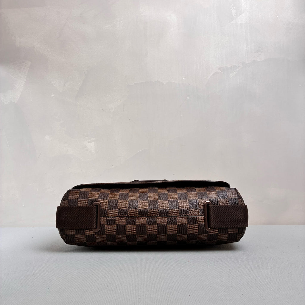 LV/Louis Vuitton Brown Checkered Men's Crossbody Bag 99% New Size 32*28