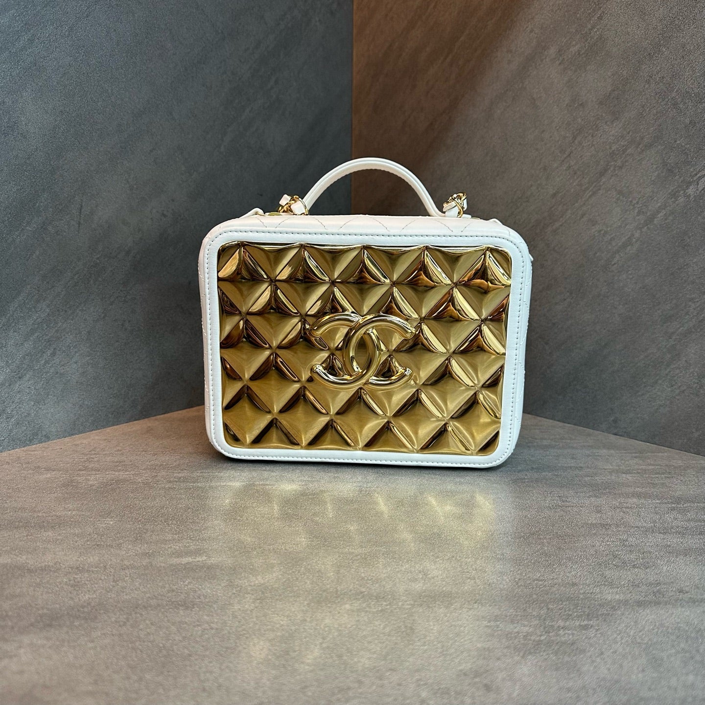 Chanel 21k Mirror Camera Bag Makeup Bag, Chip Version, Original Condition