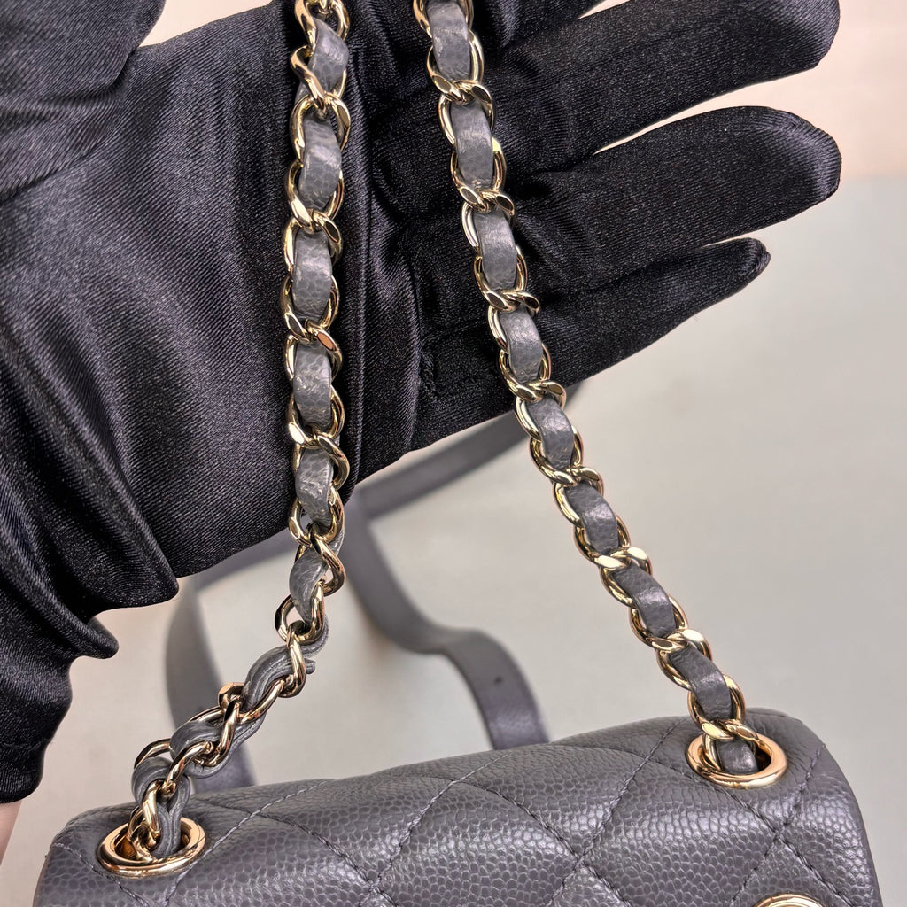 Chanel Duma Frog Bag Small Backpack in Grey and Gold Litchi Leather, 99% New, Size 18*17.