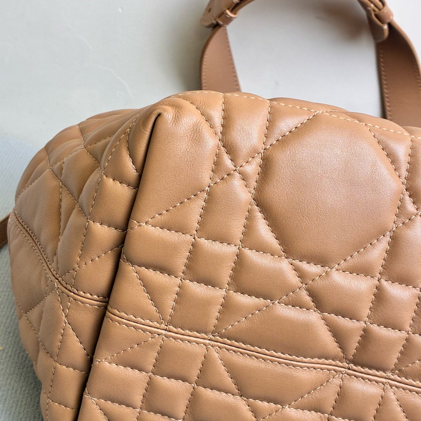 99% New Dior Horizontal Indigenous Toujours Milk Tea Color Medium Tote Basket 2024 Code Size 28.5