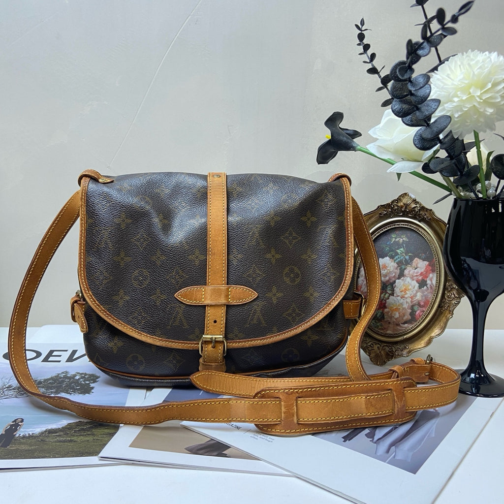 LV/Louis Vuitton Classic Monogram Vintage Small Gemini Shoulder Bag 98% New Size: 28*18*12 Monogram Coated Canvas