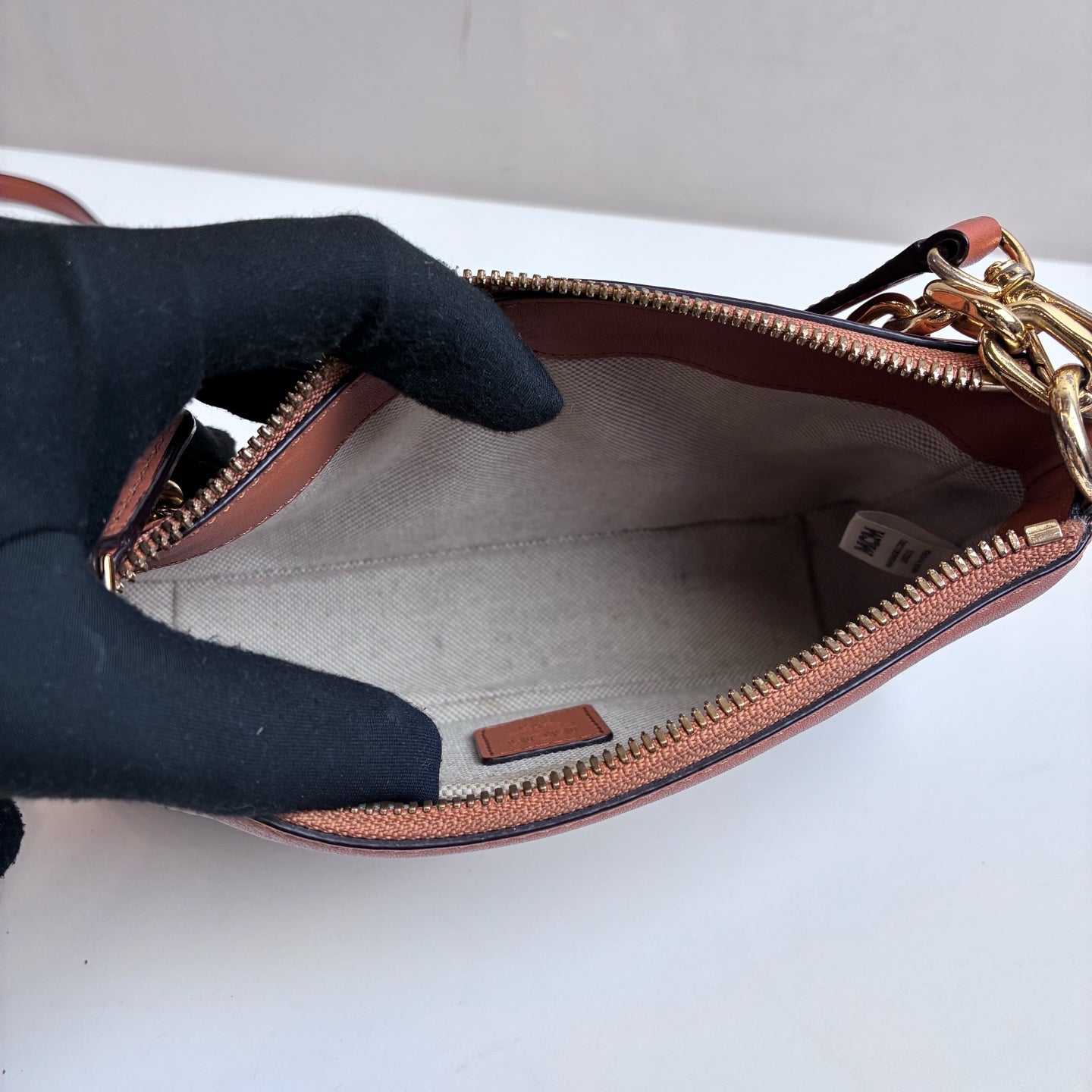 MCM Chain Strap Crossbody Bag Mahjong Bag Classic Cognac Color Mini Aren Shoulder Bag
