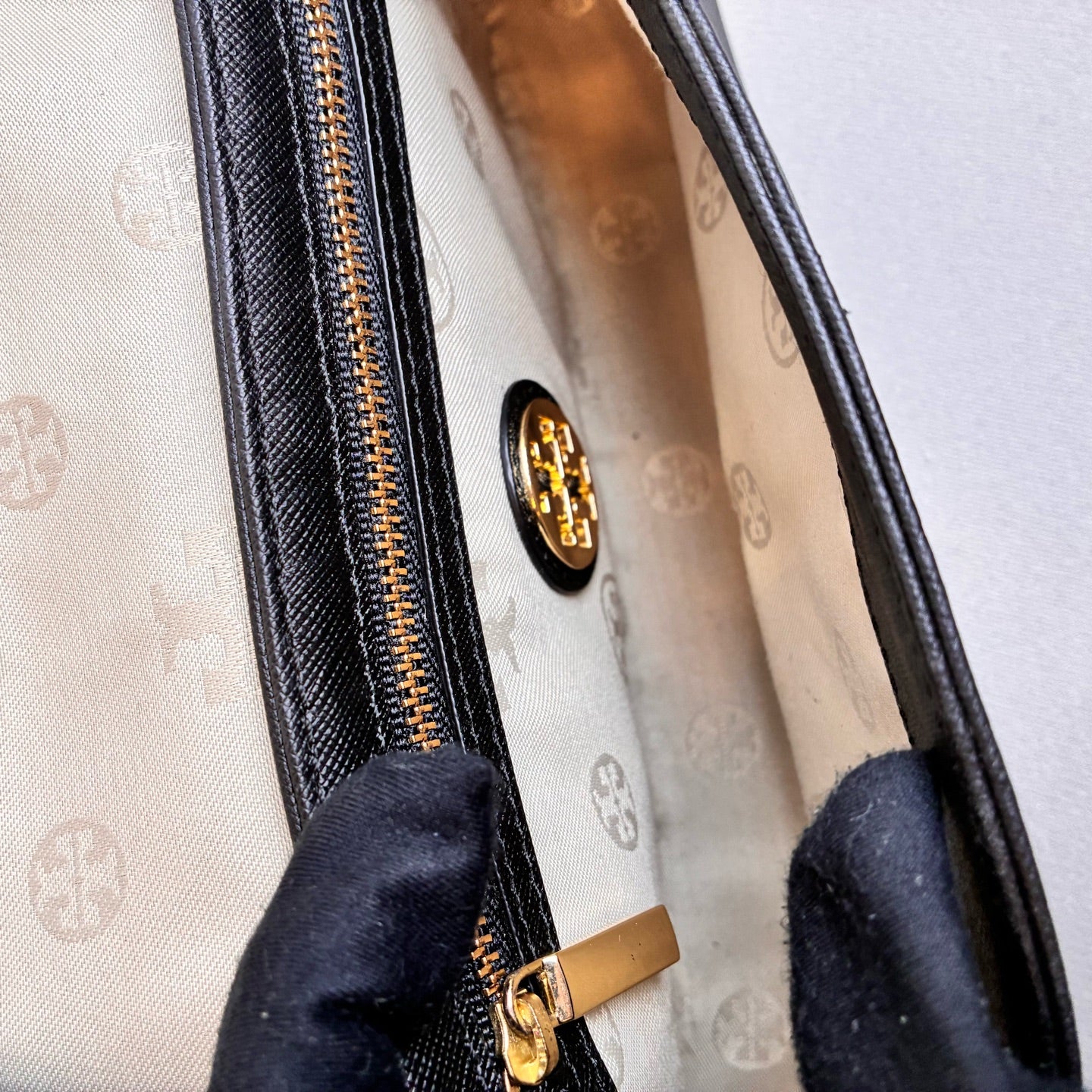 TORY BURCH Chain Bag Black Leather Material